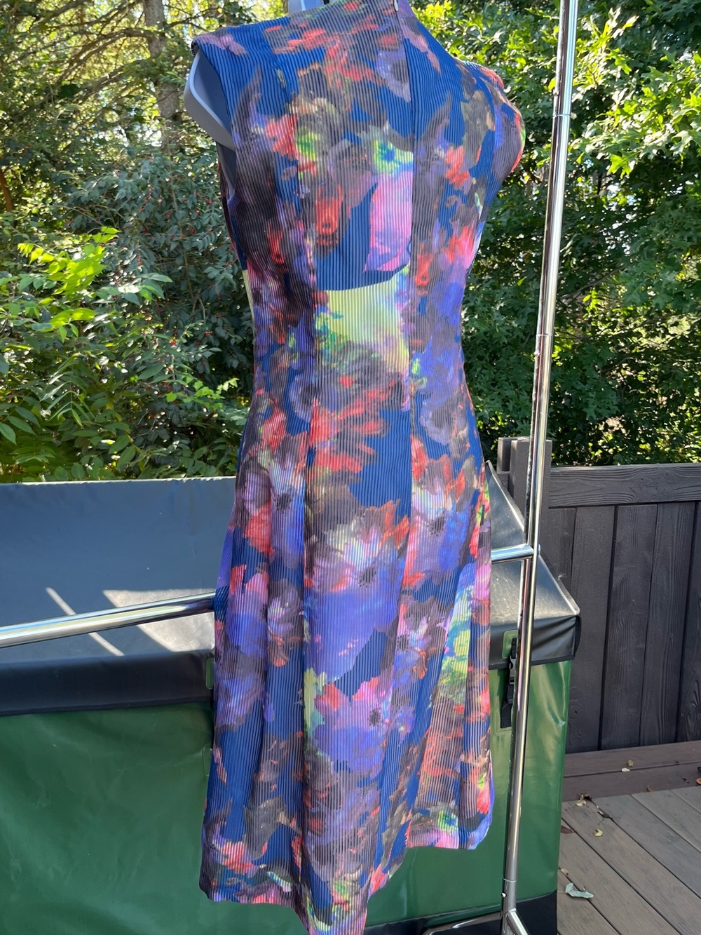 20A: Anne Klein colorful impressionistic ribbed print overlay dress full lining